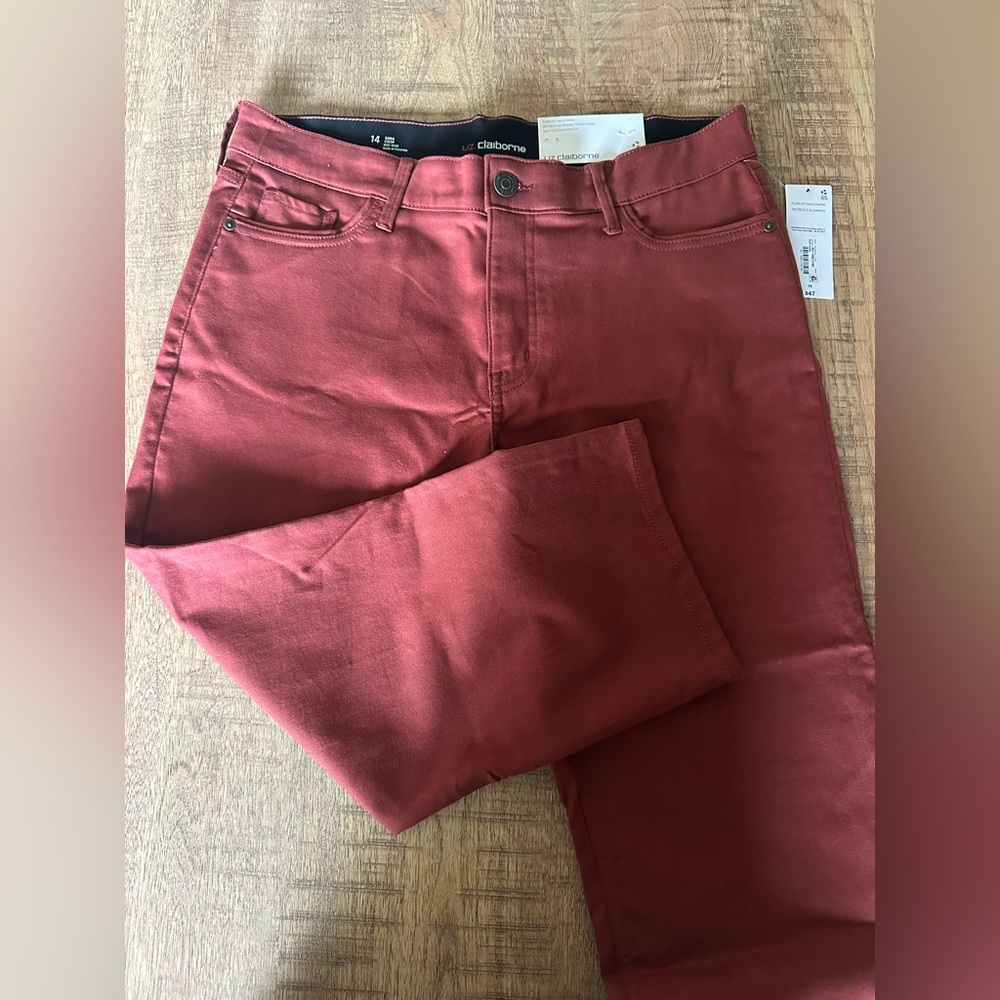 Liz Claiborne Cropped Pants